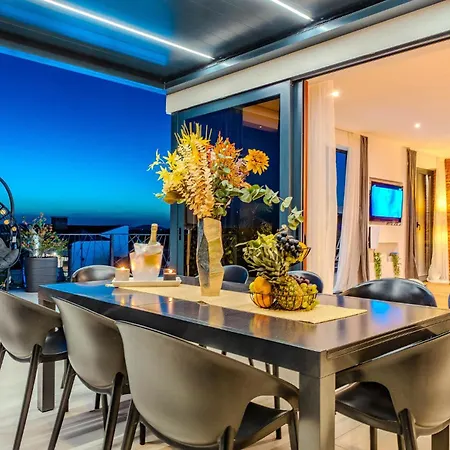 Lara Tatil Evi