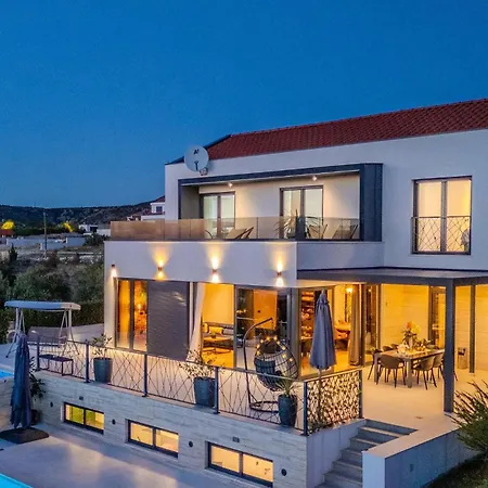 Lara Feriehus Vrana (Zadar)