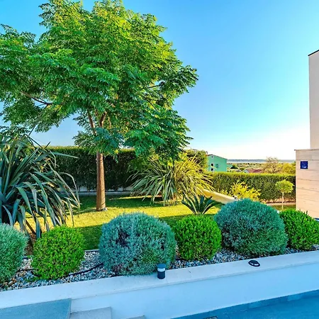 Lara Tatil Evi *