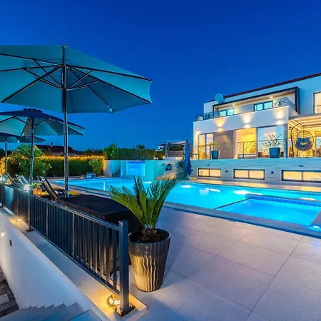 Ferienhaus Lara Vrana (Zadar)